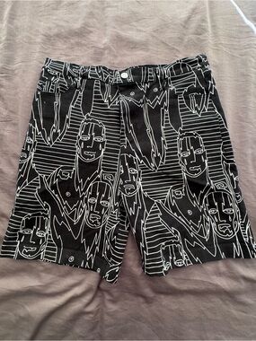 Patrick Church Men's Black Graphic  Shorts Size 32